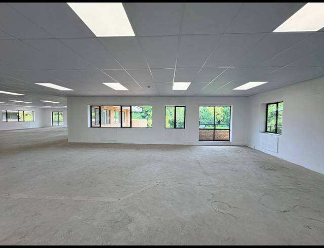 279M² OFFICE TO LET IN VORNA VALLEY